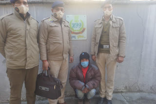 Kullu police caught Nepali charas smuggler