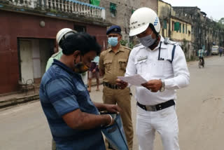 kolkata police will buy shoulder light for traffic division