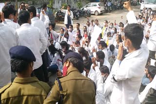 Demonstration of students of Physiotherapy College in Raipur
