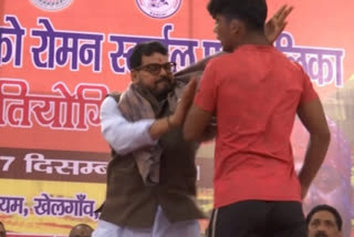Brij Bhushan Sharan slapped wrestler on stag