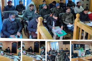 ADC Tral reviews Developmental Works: اے ڈی سی ترال نے دیہی ترقی کے کام کاج کا جائزہ لیا