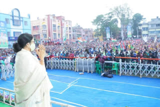 why mamata banerjee criticises tmc leader in kmc election 2021 campaign