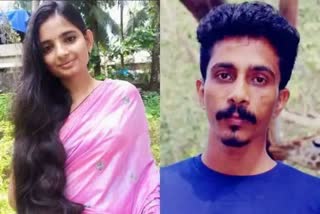 Youth kills himself after setting woman on fire  fire in front of Gram Panchayat Kozhikode  man dies after killing woman in kerala  man and woman from Thikkodi dead after sets on fire  ಯುವತಿಗೆ ಬೆಂಕಿ ಹಚ್ಚಿದ ಯುವಕ  ಕೇರಳದಲ್ಲಿ ಯುವತಿಗೆ ಪೆಟ್ರೋಲ್​ ಸುರಿದು ಬೆಂಕಿ ಹಚ್ಚಿದ ಯುವಕ  ಯುವತಿಯನ್ನು ಕೊಂದು ಆತ್ಮಹತ್ಯೆಗೆ ಯತ್ನಿಸಿದ ಯುವಕ ಸಾವು  ಕೇರಳ ಅಪರಾಧ ಸುದ್ದಿ