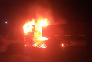 massive fire broke out in a moving trailer in Jaipur