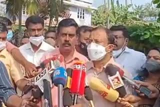 K-rail project Kerala  union minister v.muraleedharan  v.muraleedharan against k-rail  protest against krail  കെ-റെയില്‍ പദ്ധതിക്കെതിരെ വി.മുരളീധരന്‍  കെ-റെയിലിനെതിരെ പ്രതിഷേധം  കെ-റെയില്‍ പദ്ധതിയെ ആശങ്ക  കേന്ദ്ര മന്ത്രി വി.മുരളീധരന്‍  thiruvananthapuram latest news  news related krail