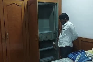 Theft In vanasthalipuram: