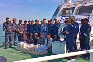 Heroin worth Rs 400 cr seized from Pak boat