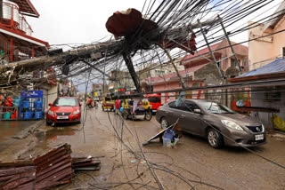 More than 200 dead after typhoon slams Philippines