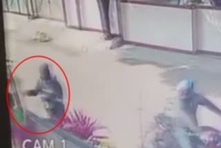 Nashik Chain Snatching CCTV Video