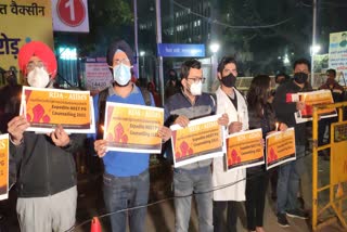 resident-doctors-strike-to-protest-delay-in-neet-counseling-candle-march-of-aiims-doctors