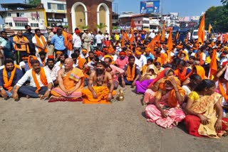 swamijis-protesting-against-mining-in-bantwal-karanja-field