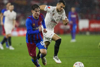 Sevilla held 1-1 by Barcelona, Jules Kounde red card, Barcelona Sevilla 1-1, World Football