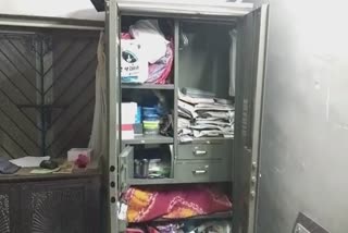 Incident of theft in Surat: સુરતમાં બંધ મકાનમાંથી 10 લાખથી વધુની ચોરી