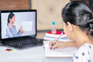 Unknown Man enters Online Class