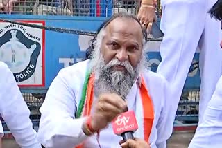 Jaggareddy Protest, congress leader protest