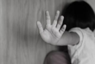 Child rape:14 வயது சிறுமியைப் பாலியல் வன்கொடுமை செய்தவரைக் காவல் துறையினர் கைது செய்துள்ளனர்