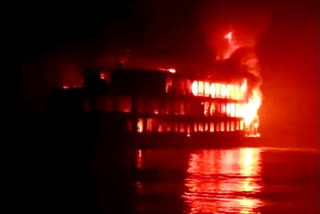 Bangladesh: several died as launch catches fire in Jhalokathi