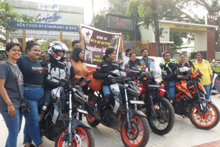 Lady Bike Riders travelling, Lady Bike Riders travelling from Bangalore to Kutch, Mangalore Lady Bike Riders, Mangalore news, ಲೇಡಿ ಬೈಕ್ ರೈಡರ್ಸ್ ಪ್ರಯಾಣ, ಲೇಡಿ ಬೈಕ್ ರೈಡರ್ಸ್ ಮಂಗಳೂರಿನಿಂದ ಕಚ್​ಗೆ ಪ್ರಯಾಣ, ಮಂಗಳೂರು ಲೇಡಿ ಬೈಕ್ ರೈಡರ್ಸ್, ಮಂಗಳೂರು ಸುದ್ದಿ,