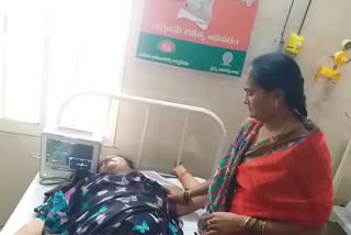 Woman suicide attempt in front of  nandyala mla at kurnool