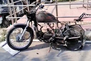 The stolen bike was set on fire to protect from the cold