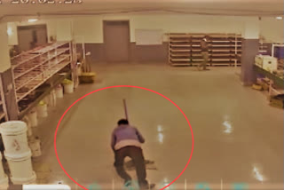 Video of sweeper death by falling on floor in noida