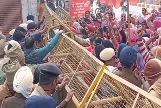 Anganwadi workers protest in Sirsa