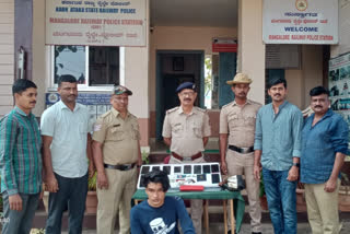 Train theft arrested, Train theft arrested in Mangalore, Mangalore crime news, ರೈಲು ಕಳ್ಳನ ಬಂಧನ, ಮಂಗಳೂರಿನಲ್ಲಿ ರೈಲು ಕಳ್ಳನ ಬಂಧನ, ಮಂಗಳೂರು ಅಪರಾಧ ಸುದ್ದಿ,