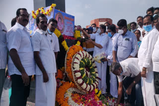 Cuddolore observed 17th Tsunami memorial day  Cuddlore all party and people give tribute  17 ஆம் ஆண்டு சுனாமி நினைவு தினம்  கடலூர் மாவட்ட கடற்கரையோரங்களில் அஞ்சலி  சுனாமியால் பலியானவர்களுக்கு கண்ணீர் அஞ்சலி