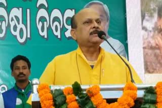 ବାପାଙ୍କ ରେକର୍ଡ ଭାଙ୍ଗିବା ପାଇଁ ଆହୁରି ଉଦ୍ୟମ ଆବଶ୍ୟକ: ପ୍ରଫେସର ଜୟନ୍ତ ମହାପାତ୍ର