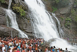 குற்றாலம் அருவிகளில் குளிக்க தடை