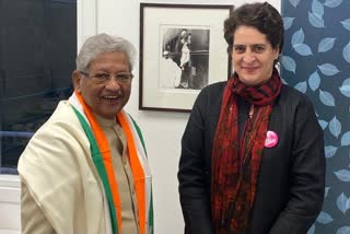 priyanka-gandhi-meets-lal-bahadur-shastris-son