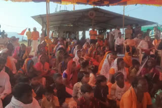 251 Christian families converted  Tribals convert to Hinduism in Gujarat  Saputara Christians convert to Hinduism  VHP ghar wapsi programme  ഘര്‍ വാപസിയുമായി വിഎച്ച്പി  ക്രിസ്‌ത്യൻ കുടുംബങ്ങളെ മതം മാറ്റി  ജയ് ശ്രീ റാം വിശ്വ ഹിന്ദു പരിഷത്ത്
