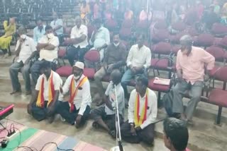 chamarajanagara Kannada supporters outrage against officers