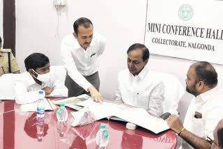 CM KCR