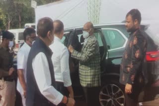Sharad Pawar visits Anand : NCPના અધ્યક્ષ શરદ પવાર બન્યા આણંદના મહેમાન લગ્ન પ્રસંગમાં આપી હાજરી
