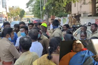 oimbatore sanitary working woman attacked by north Indian  Covai sanitary woman suggest to separate wastes  covai 30 sanitary workers complaint against north Indian  கோவையில் தூய்மை பணியாளரை தாக்கிய வட மாநில இளைஞர்  கோவையில் குப்பை தொட்டியால் தாக்கினார்