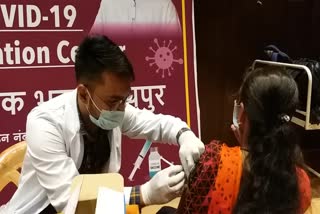 Preparation of booster dose in Chhattisgarh