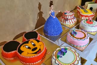 Different types of Cake for New Year celebration