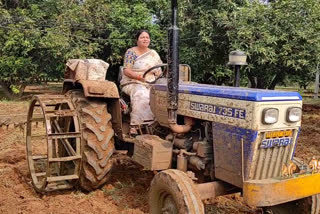 ideal woman farmer Kothapalli , woman farmer seethamahalakshmi