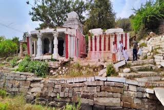 ancient-temple-wreck-in-devaghat-by-treasure-hunters