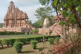 Tourist gathered on New Year in Khajuraho