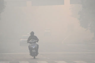 Delhi's AQI in 'very poor' category