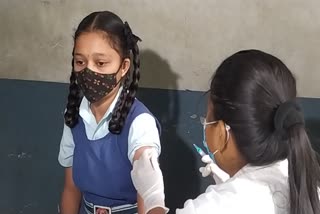 Child vaccination Gujarat: સુરતમાં 15થી 18 વર્ષના વિદ્યાર્થીઓ માટે આજથી સુરક્ષાકવચ અભિયાન શરૂ