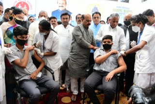 CM Basavaraj Bommai inaugurates vax drive for 15-18 year age group in Karnataka