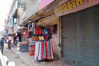 odd-even-rule-became-problem-for-shopkeepers-of-avantika-market