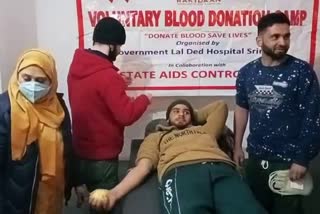 Blood Donation Camp in Khrew: کھریو، پانپور میں عطیہ خون کیمپ منعقد