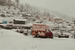 Transportation Affected Due To Snowfall:سونا مرگ زوجیلا شاہراہ تازہ برف باری کے باعث آمدورفت متاثر