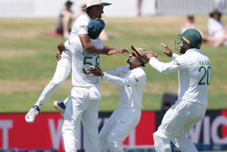 Bangladesh win the first Test match against New Zealand by 8 wickets