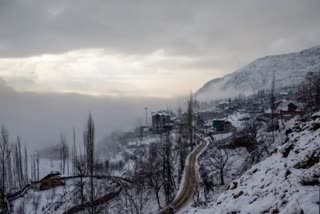 Beauty Of Kashmir In Winters  Kashmir landscape pictures  snow in kashmir  kashmir todays weather  snow prediction in kashmir  മഞ്ഞ് വീഴ്‌ച ആഘോഷമാക്കി കശ്‌മീർ  കശ്‌മീര്‍ ഇന്നത്തെ വാര്‍ത്ത  കശ്‌മീരിലെ ഇന്നത്തെ തണുപ്പ്  കശ്‌മീരിലെ മഞ്ഞ്