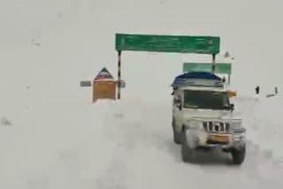 Zojila pass kept open